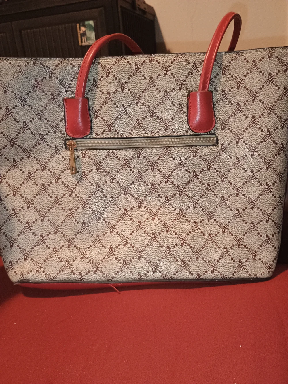 N/A stylish red